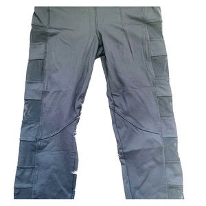 Cut out workout pants with sheer material